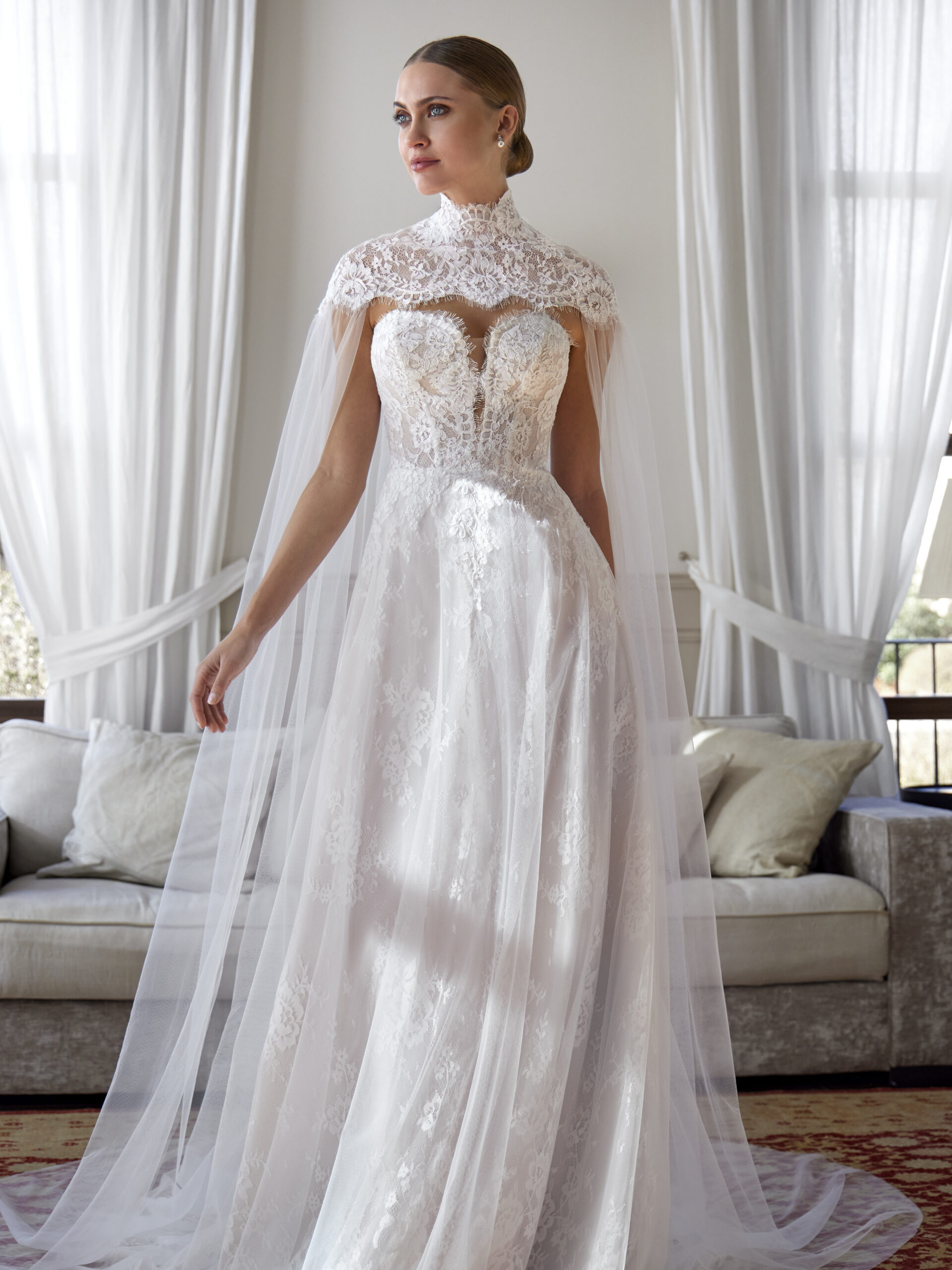 W1127DL1.94A Νυφικό φόρεμα White One Nerin Α γραμμή strapless με αποσπώμενη κάπα ATHENAV Bridal