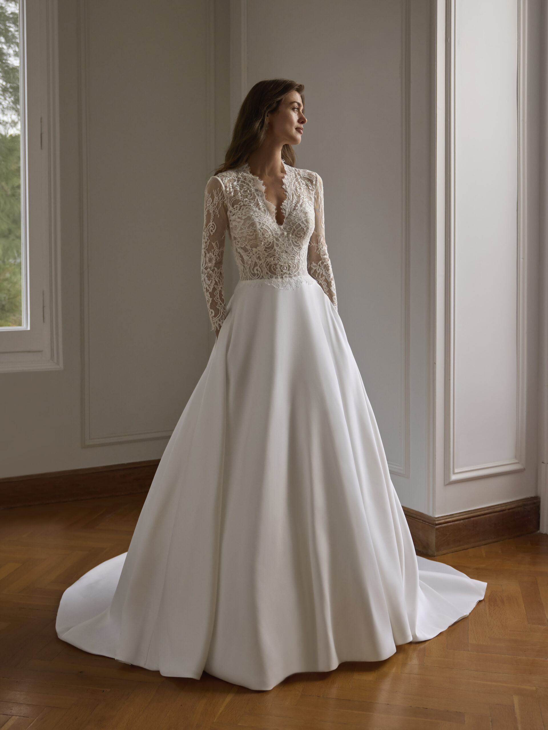 ST127AY1.665 Νύφη που φοράει το San Patrick Vraya dress